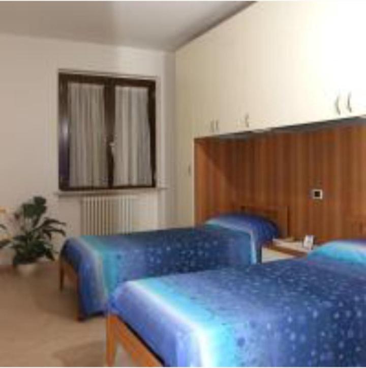 Verde Mare "Appartamenti Per Vacanze" Tortoreto Екстериор снимка