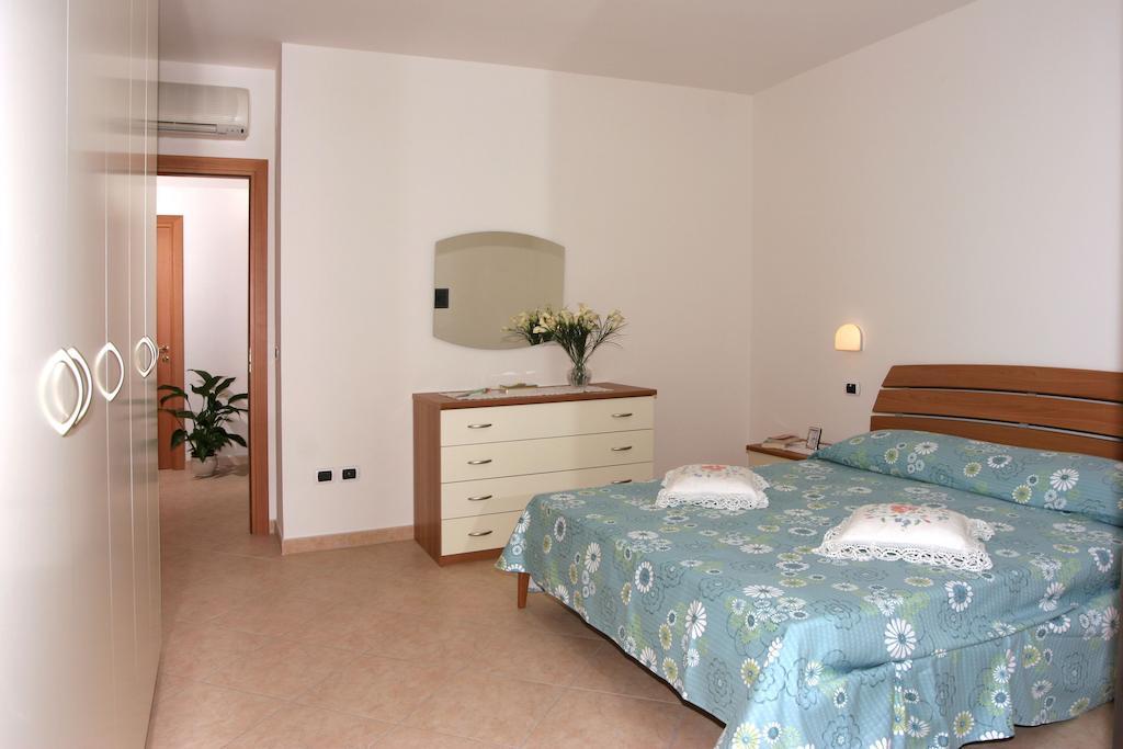 Verde Mare "Appartamenti Per Vacanze" Tortoreto Екстериор снимка