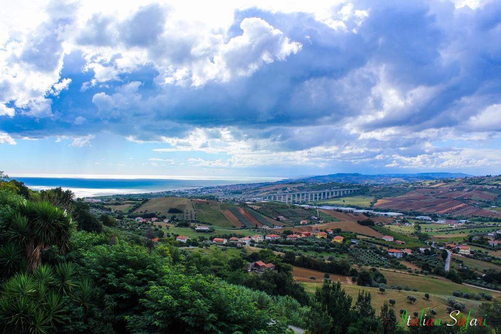 Verde Mare "Appartamenti Per Vacanze" Tortoreto Екстериор снимка