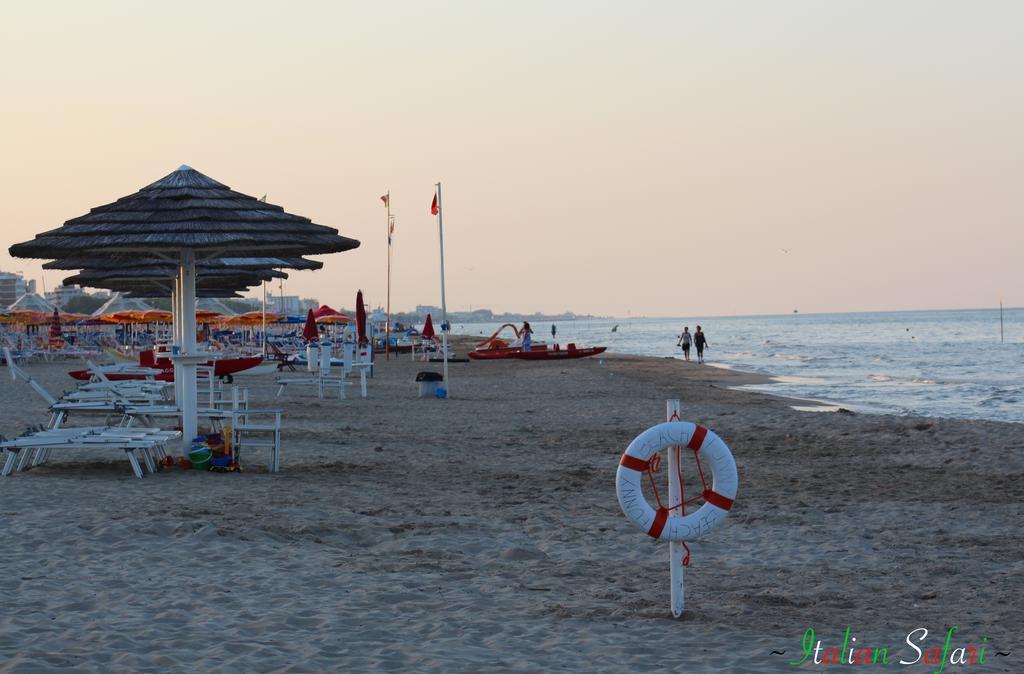 Verde Mare "Appartamenti Per Vacanze" Tortoreto Екстериор снимка
